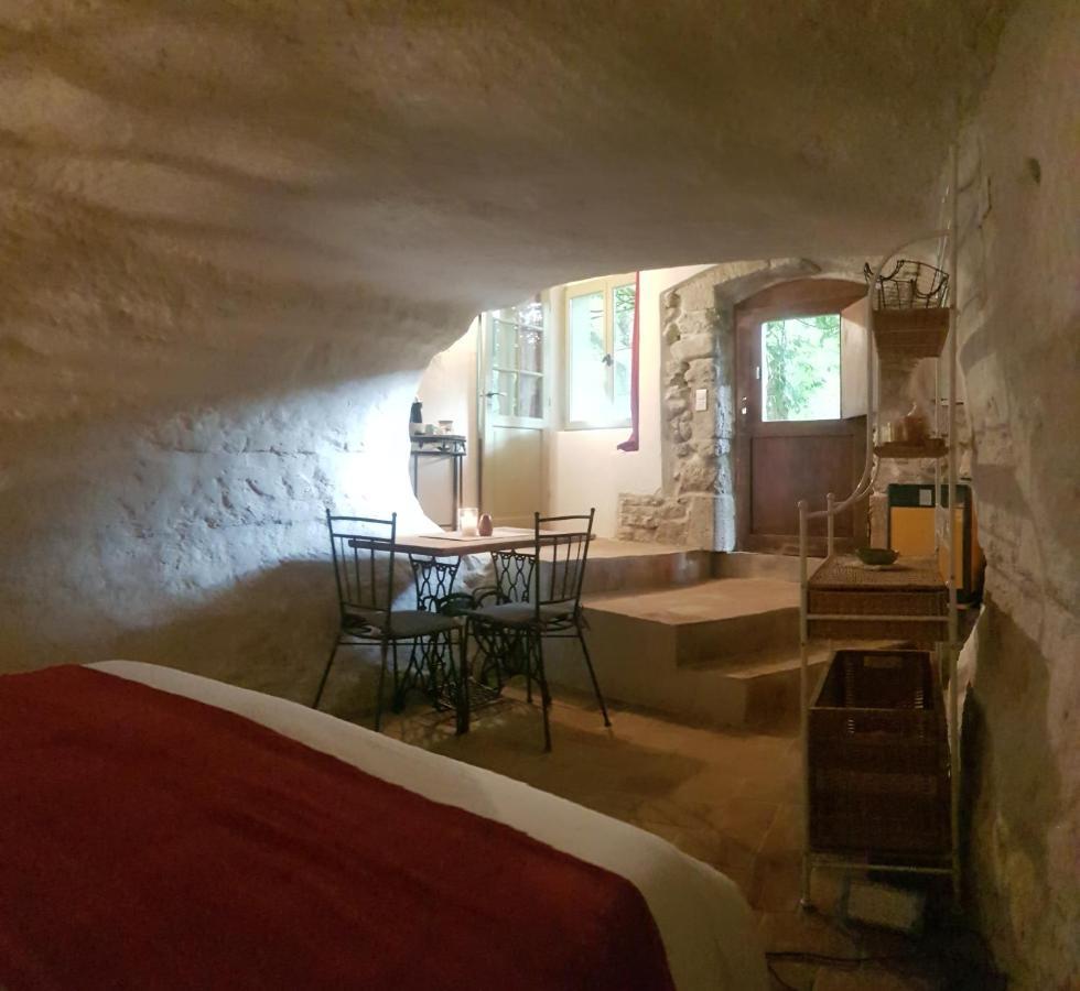 Moulin De Bonfilhon Bed & Breakfast Cornillon-Confoux Exterior photo
